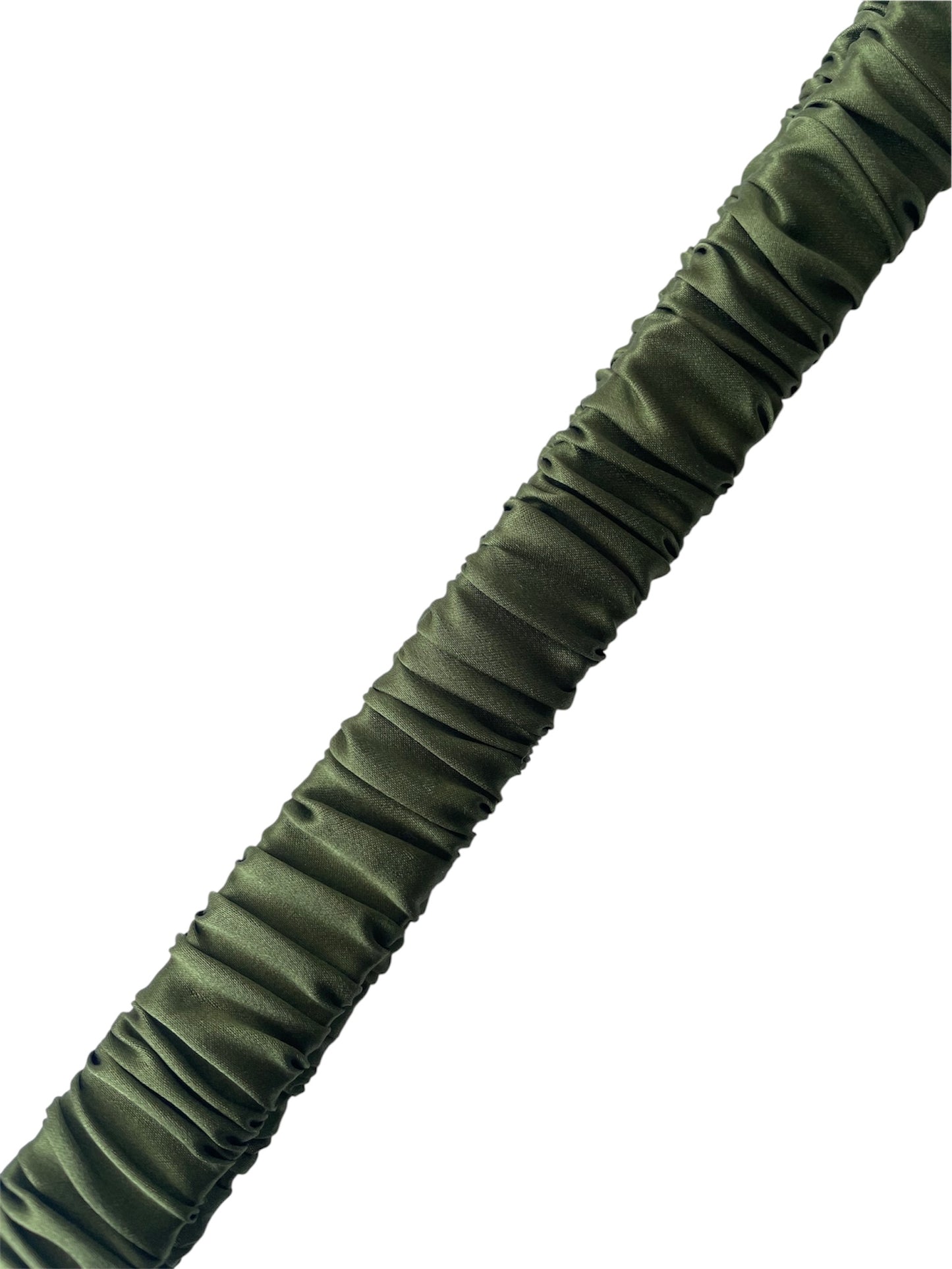 Stretch headband in smooth and luxurious 19 momme mulberry silk