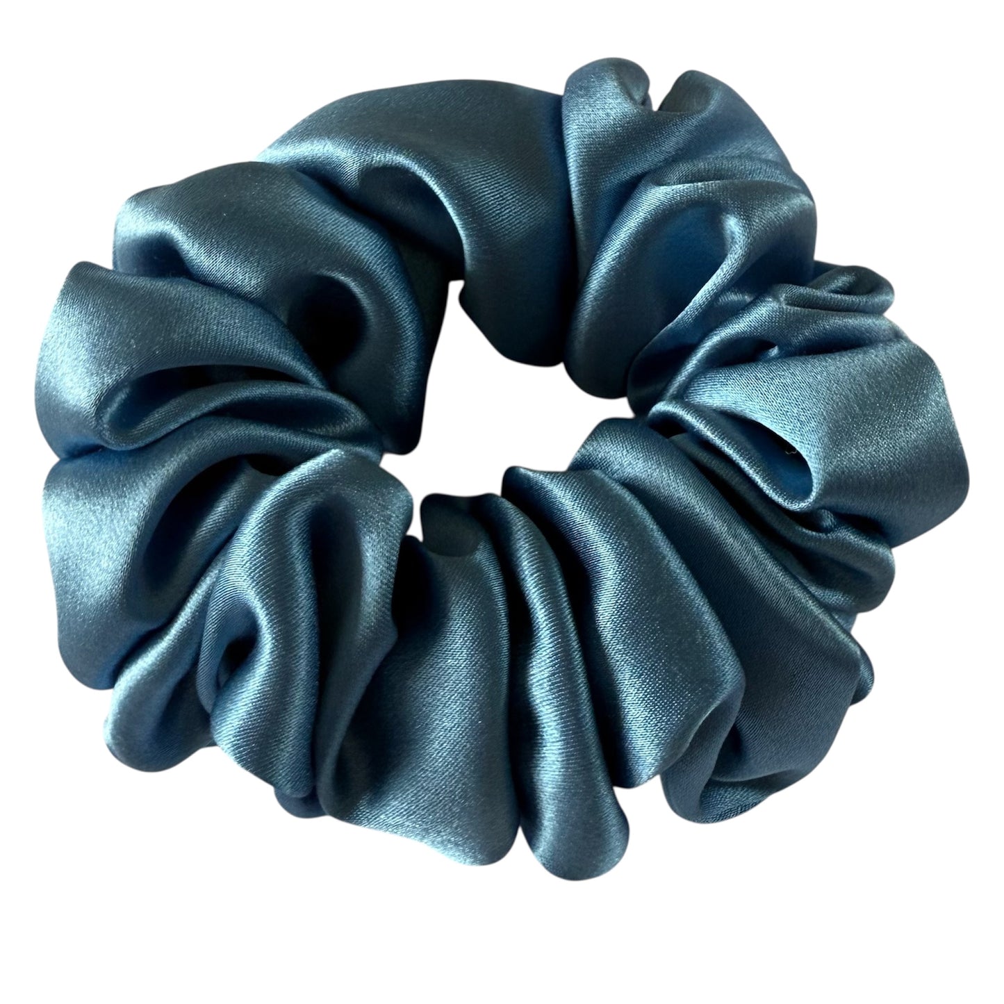 Scrunchies in smooth and luxurious 19 momme mulberry silk